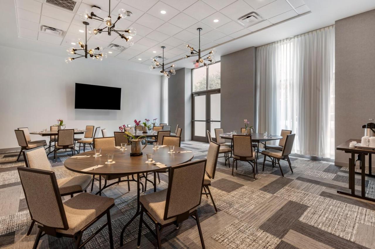 Cambria Hotel Savannah Downtown Historic District Buitenkant foto